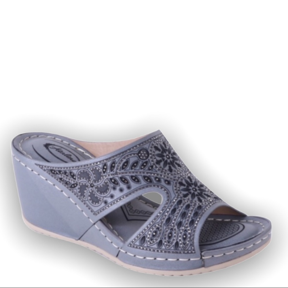 Size 10 Italina Gray Tribal Sequin Studded Slip On Sandal Wedges